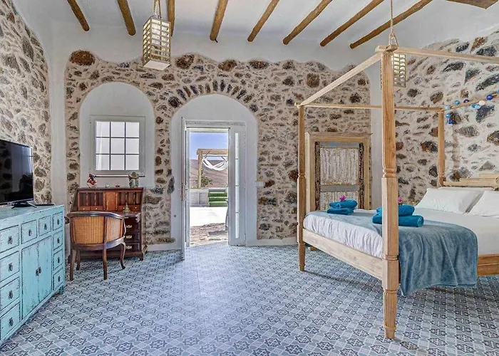 La Caldereta Rural Home